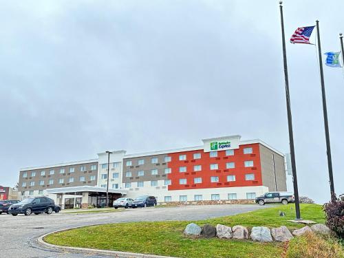 . Holiday Inn Express Big Rapids by IHG