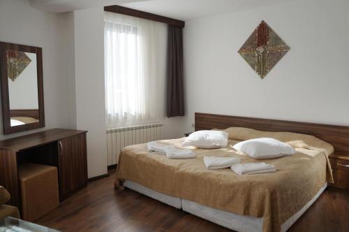Junior Suite with Mountain View