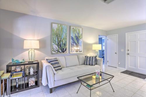 Retreat with Patio 6 mi to Clearwater Beach! - image 11