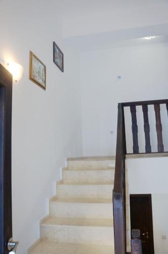 2 bedrooms, 4 beds