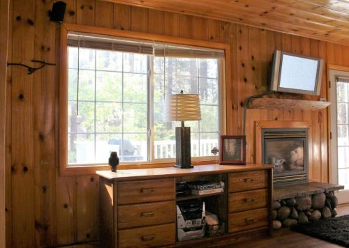 Sugar Bear Cottage - image 9