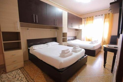 ローマ Er Pirata 4つ星 シングルルーム スイート