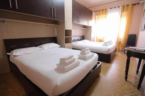 ローマ Er Pirata 4つ星 シングルルーム プール