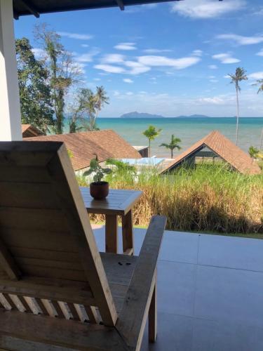 View, Little Moon Villa in Koh Mak (Trad)