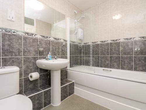 Devine Lodge Devine Lodge