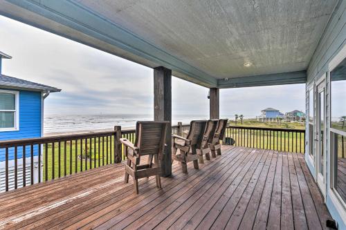 Crystal Beach Retreat with Deck - Walk to the Ocean! in Crystal Beach, USA