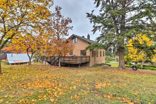 Serene Lakeside Hideaway with Deck in Downtown!