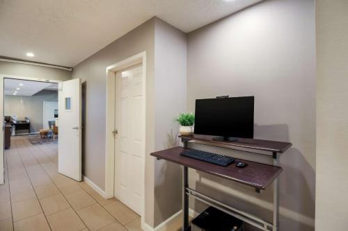 Sonesta ES Suites Huntington Beach Fountain Valley - image 12