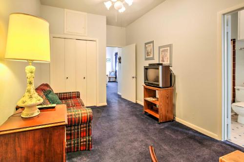 Historic Galveston Apt Less Than 2 Mi to Pleasure Pier! - image 10