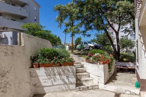 Apartments with a parking space Split - 12846 - image 6