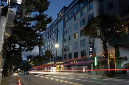 Hotel Zinc, Seogwipo