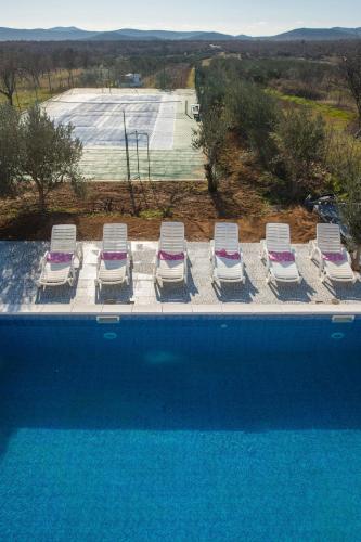 Skats, Family friendly house with a swimming pool Cista Velika, Vodice - 20227 in Čista Velika