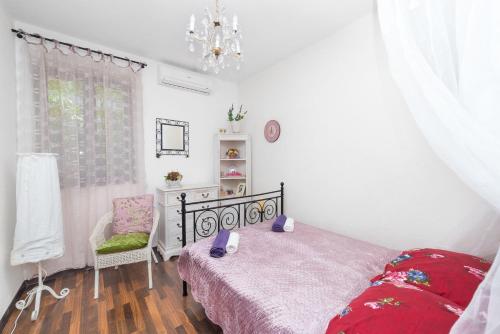 Three-Bedroom Apartment image 7