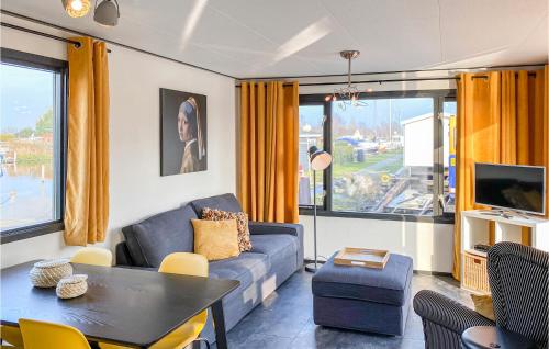 Nice home in Breukelen with WiFi and 2 Bedrooms - image 13