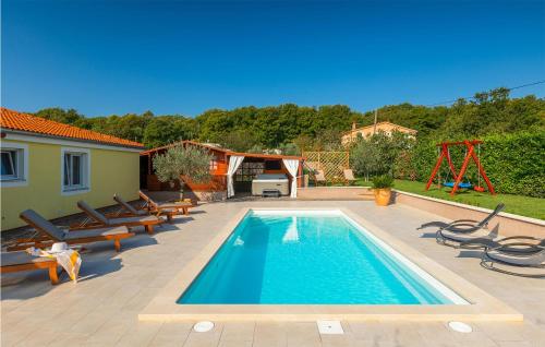 Cozy Home In Loborika With Heated Swimming Pool