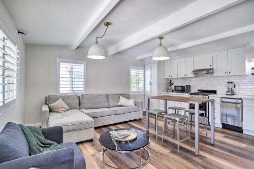 Palm Desert Cottage Oasis Less Than 1 Mi to El Paseo! in Palm Desert, USA