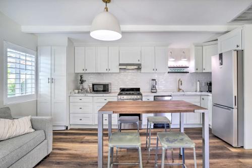 Palm Desert Cottage Oasis Less Than 1 Mi to El Paseo! in Palm Desert, USA