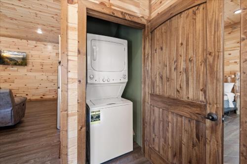 Five-Bedroom House image 2
