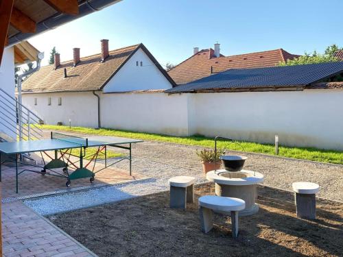 zahrada, Fazekas Vendégház (Fazekas Vendeghaz) in Balatonkeresztur