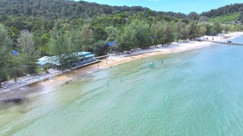 Sandy Beach Bungalows