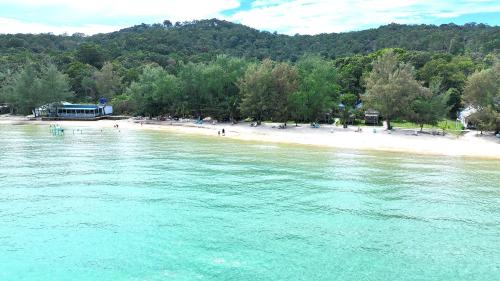 Sandy Beach Bungalows