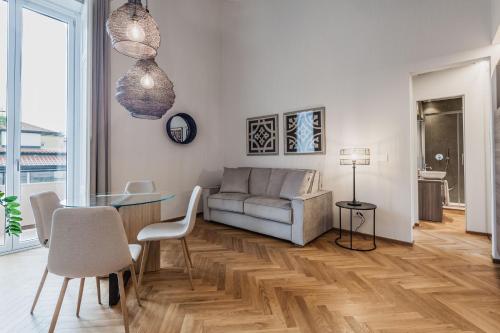 Apartment with Balcony room in Ferrini Home - Riso 80