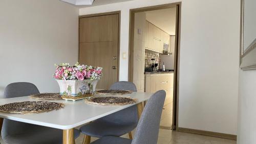 3 Habitaciones, hermoso apartamento, exelente ubicacion en el sur de Cali