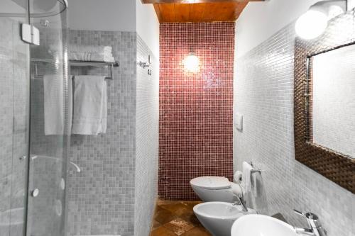 Superior Double Room image 3