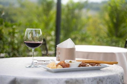 Ēdiens un dzērieni, Agriturismo Rihane in Sinio