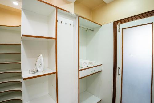 King Room with Balcony image 10
