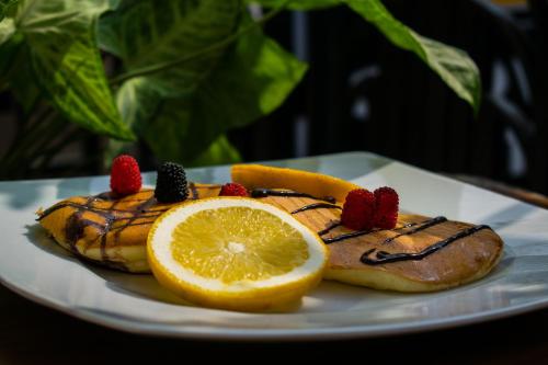 Ételek és italok, Crown Hotel near Iszlám Művészeti Múzeum