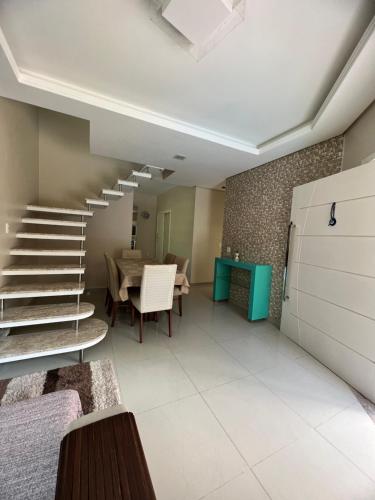 Casa com piscina na Praia Mole - Lagoa da Conceição (Casa com piscina na Praia Mole - Lagoa da Conceicao) in 莫勒海灘