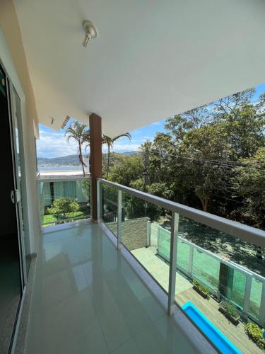 Casa com piscina na Praia Mole - Lagoa da Conceição (Casa com piscina na Praia Mole - Lagoa da Conceicao) in 莫勒海灘