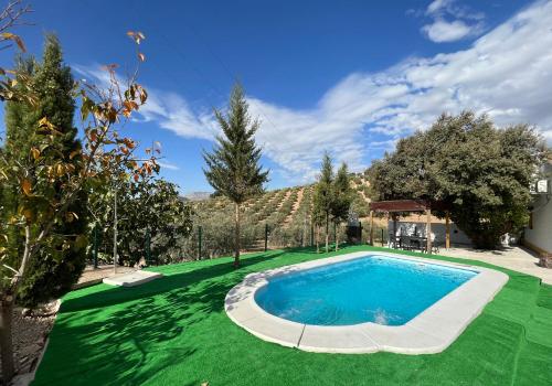 Peldbaseins, Cortijo El Nevazo in Fuentes de Cesna