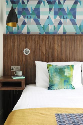 Cairn Hotel & Apartments - image 9