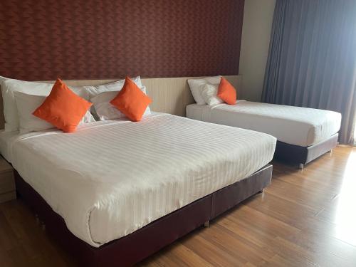 Ton Aoi Grand Hotel Room Type - Deluxe Triple Room