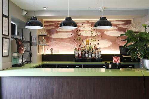 Bar, Cairn Hotel in Edinburgh