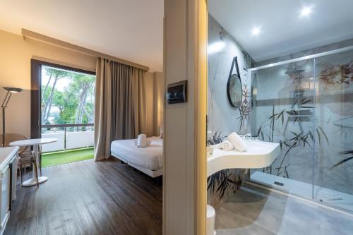 room detail thumbnail 0