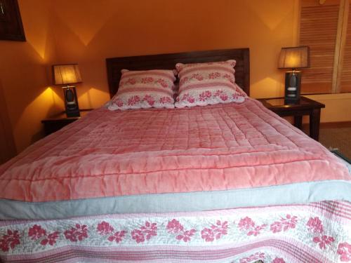 1 queen bed