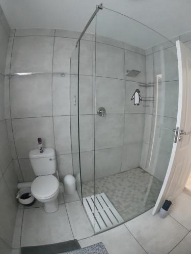 Vannituba, Apt on Beach front, Modern 2BR Solar, 50m to beach in Strandfontein