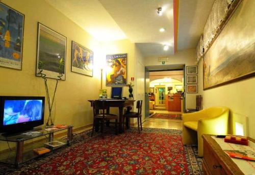 HOTEL DECO