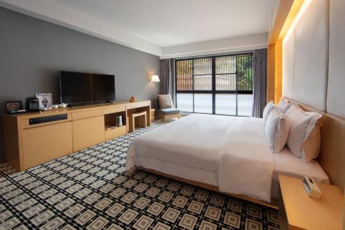 room detail thumbnail 1