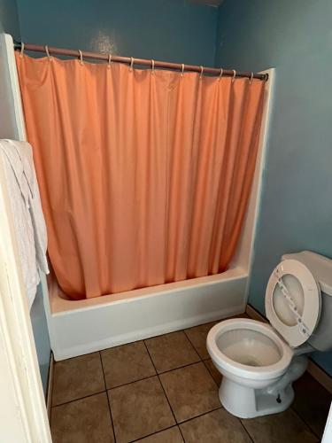 Deluxe Inn LA