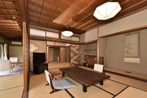 Standard Japanese-Style House - Annex
