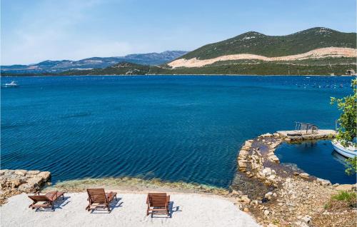 Amazing Home In Brijesta With Outdoor Swimming Pool, 5 Bedrooms And Wifi photo 1