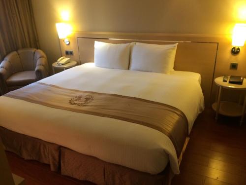Charming City Hotel Taichung in Beitun District