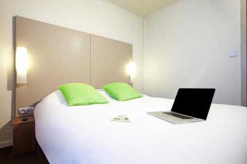 Hotel - Restaurant Campanile Paris Ouest- Nanterre- La Défense