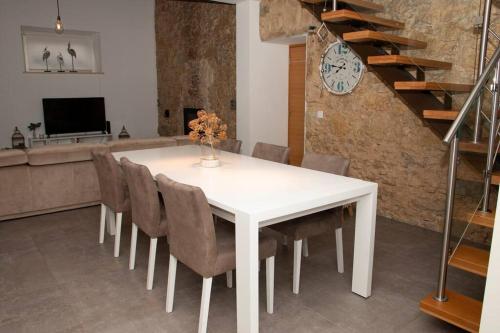 Beautiful cozy cottage near Nazaré, Leiria&Batalha gîte à louer Juncal