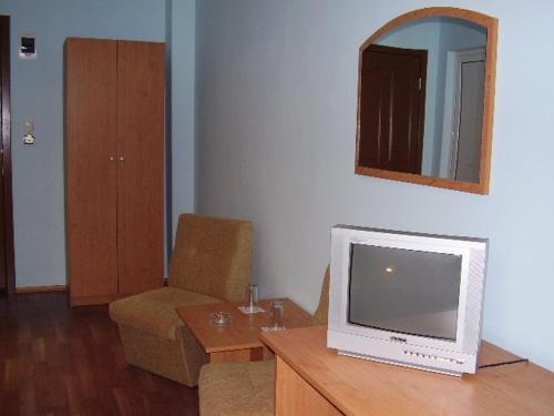 Prima Hotel - image 3