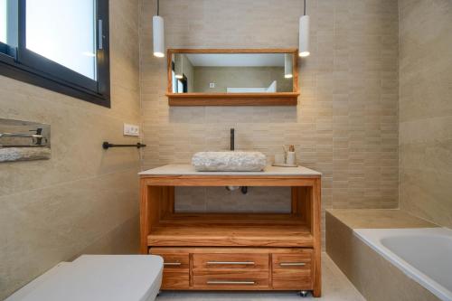 Graham Holiday Rentals - Magnolia - image 3